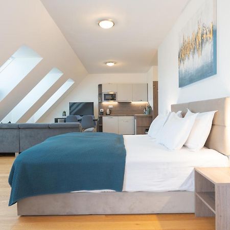 Hotel Triester Виена Екстериор снимка
