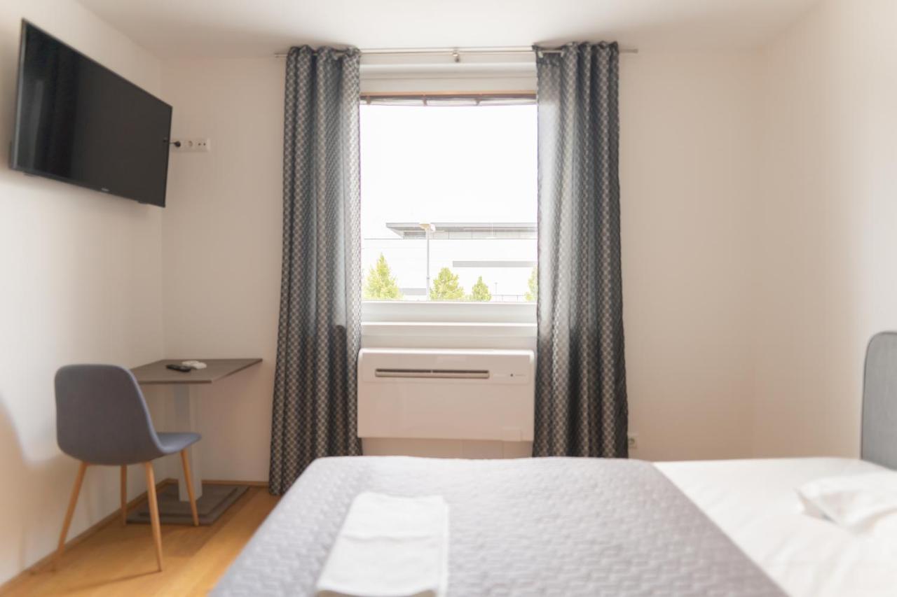 Hotel Triester Виена Екстериор снимка
