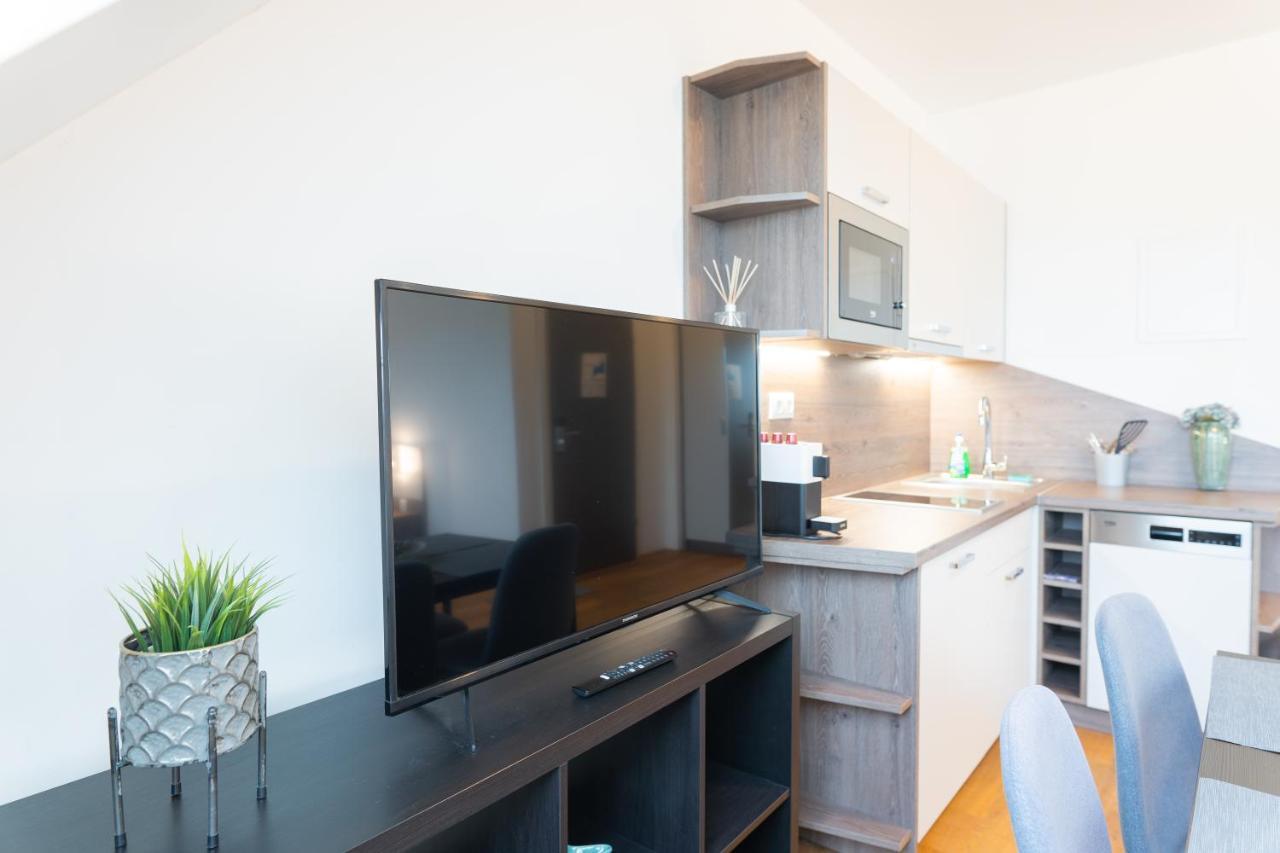 Hotel Triester Виена Екстериор снимка