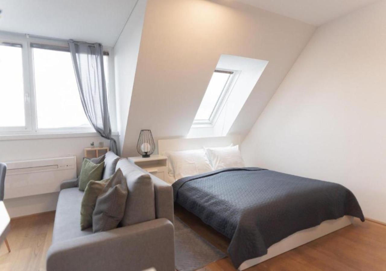 Hotel Triester Виена Екстериор снимка