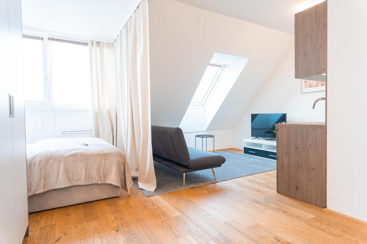 Hotel Triester Виена Екстериор снимка